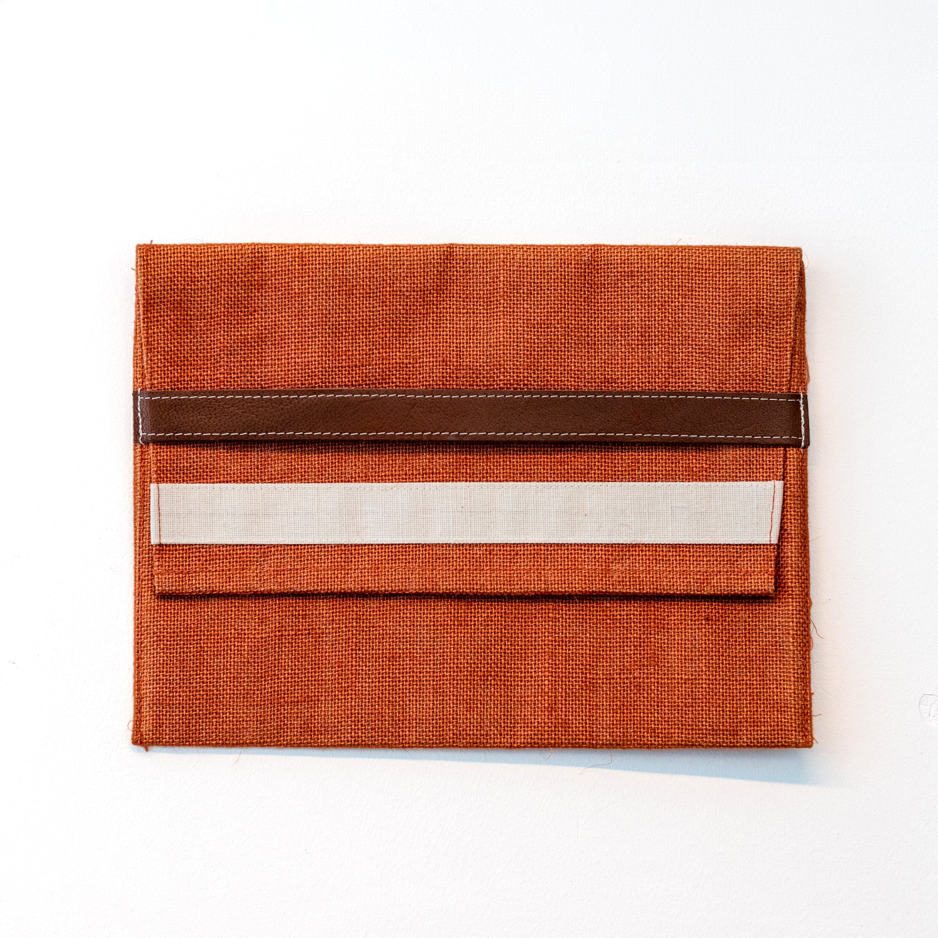 Banded Clutch Rust – Eco-Kees Kuwait